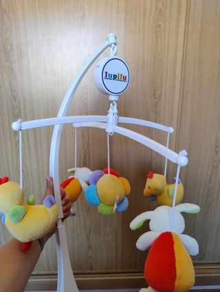 Móvil musical cuna Lupilu