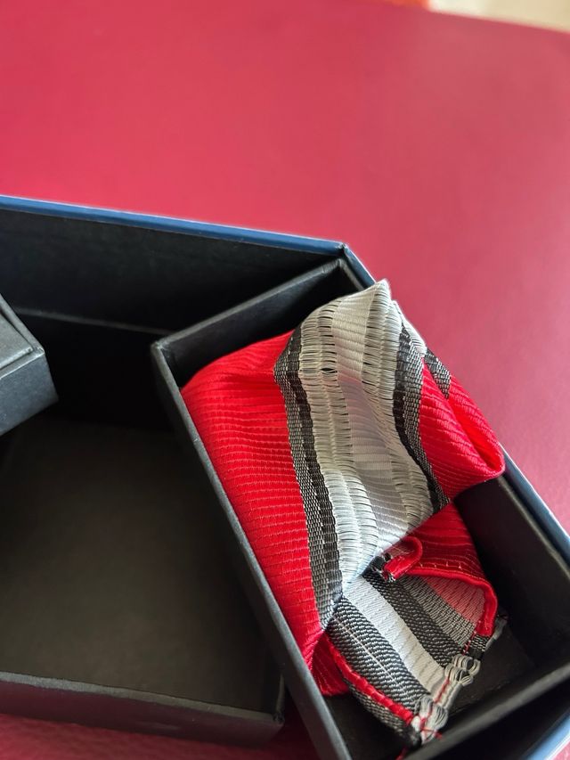 Completo cravatta, gemelli e fazzoletto