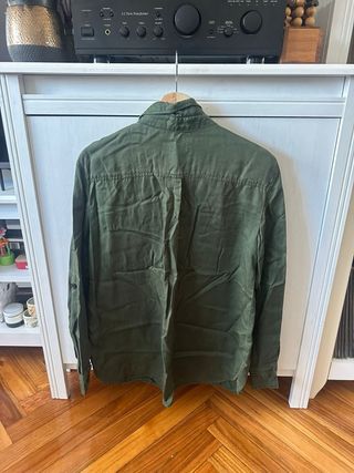 Camisa Zara verde oliva