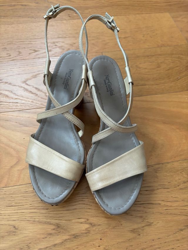 Sandali Nero Giardini beige - zeppa