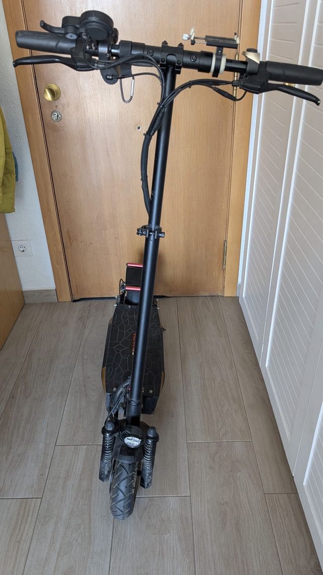 Patinete Eléctrico casi nuevo