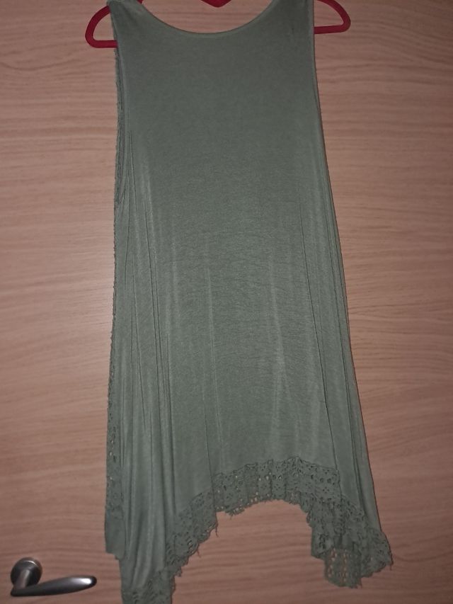 Top lungo verde oliva