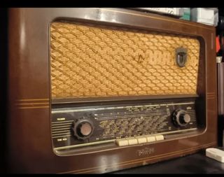 Radio vintage Braun 555 UKW