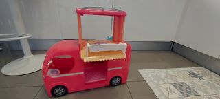 Autocaravana Barbie: ¡A viajar!