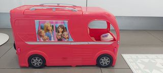 Autocaravana Barbie: ¡A viajar!