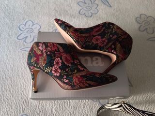 Zapato JOYA estampadas -talla 38