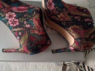 Zapato JOYA estampadas -talla 38