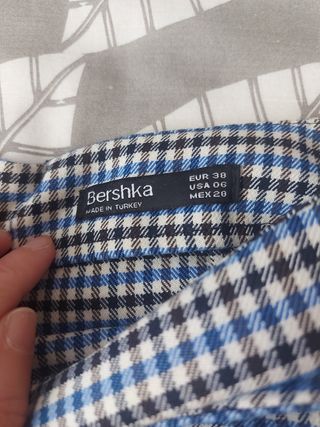 Shorts Bershka cuadros - talla 38