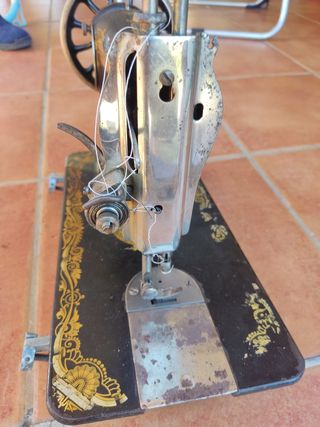 Máquina coser Singer antigua
