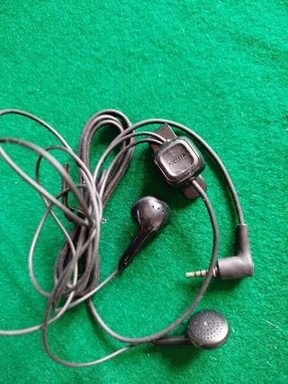 Nokia 100 - Cellulare