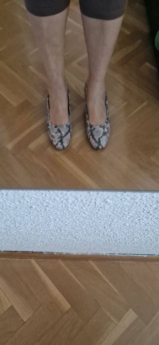 Zapatos Clarks. Talla 40