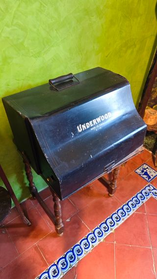 Máquina escribir Underwood antigua