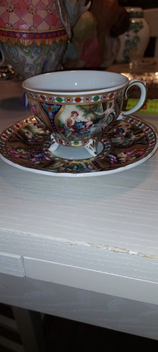 Tazza e piattino antichi Royal Dux