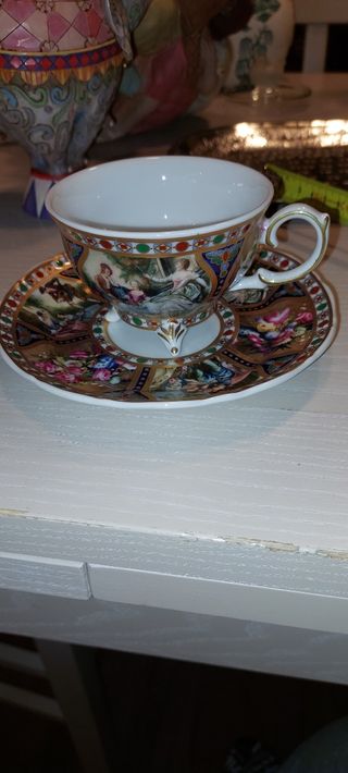 Tazza e piattino antichi Royal Dux