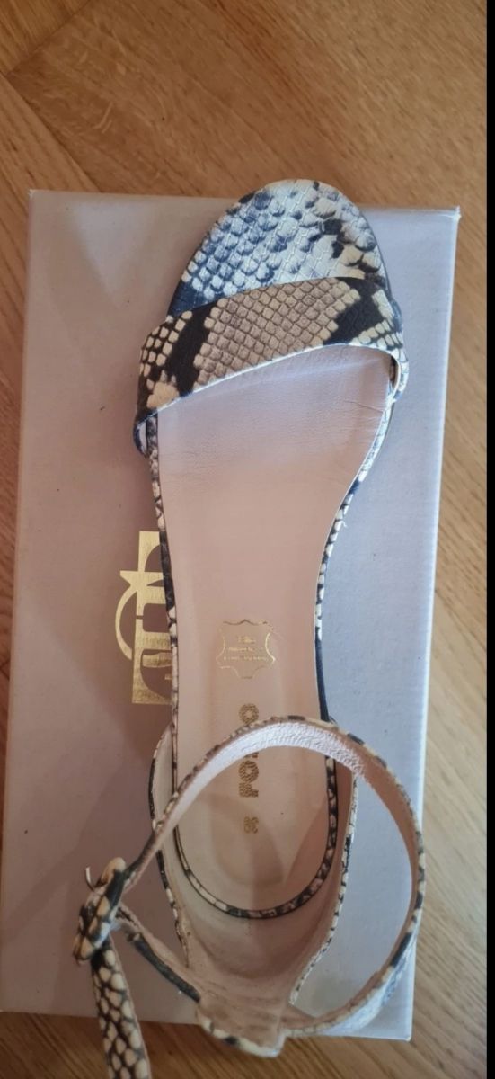 Sandalias Animal print 
