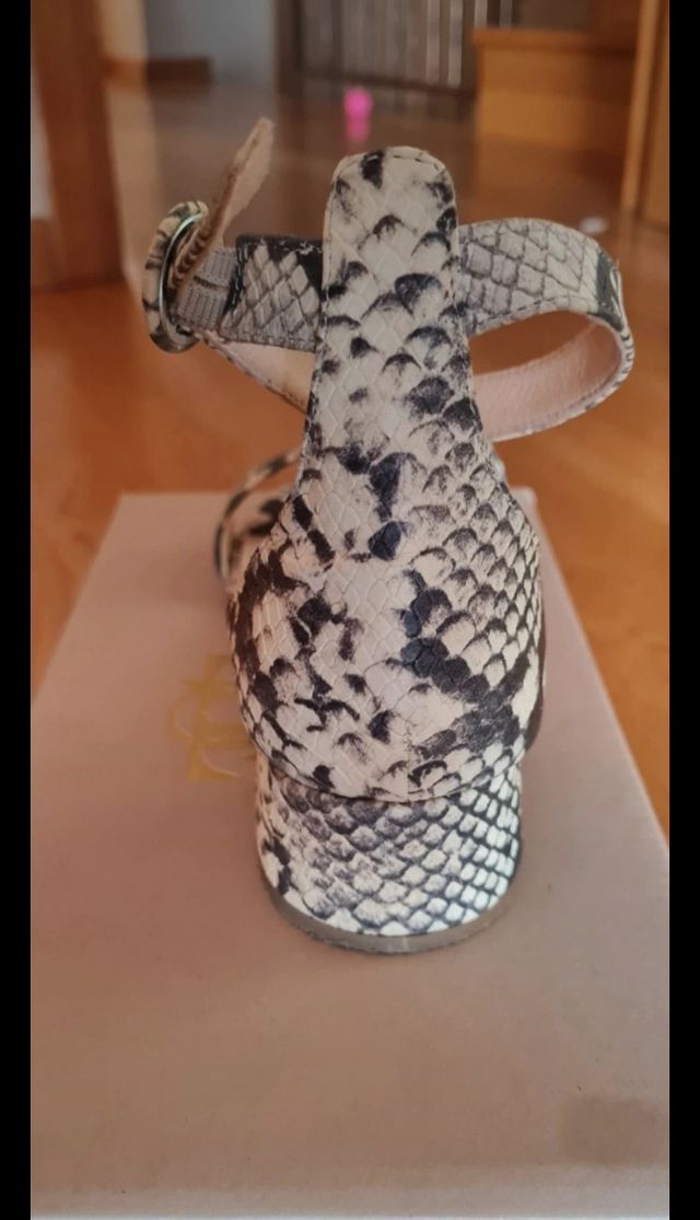 Sandalias Animal print 

