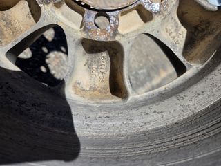 Llantas y neumáticos Mitsubishi Montero 