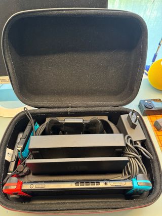 Nintendo Switch - Rojo y Azul