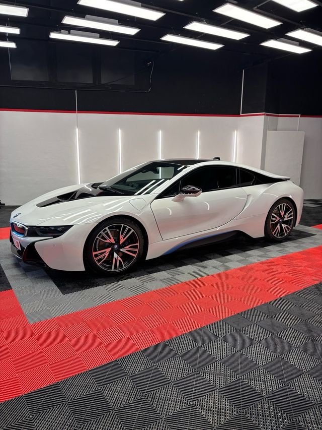 BMW i8 2020