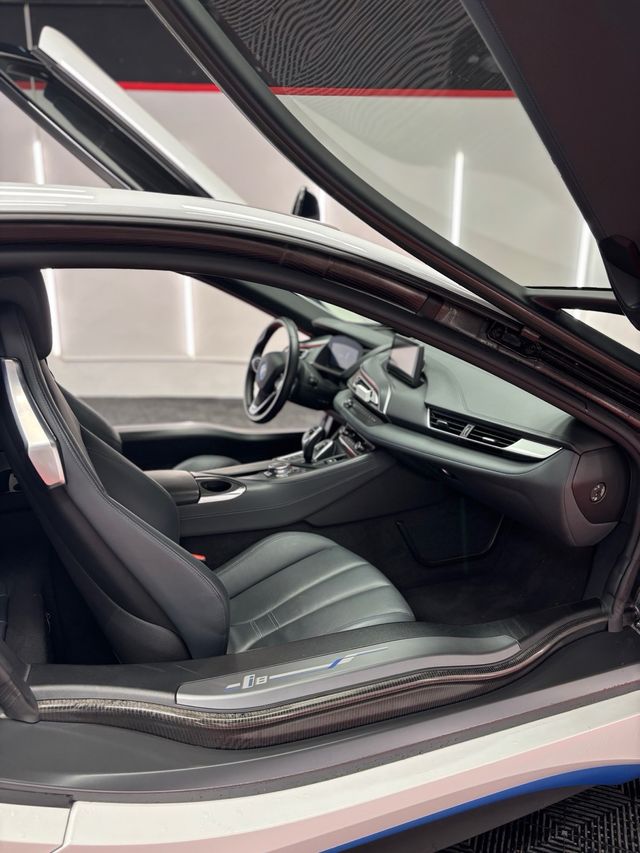 BMW i8 2020
