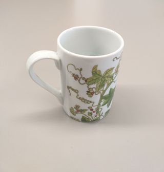 Tazza mug con coperchio e piattino