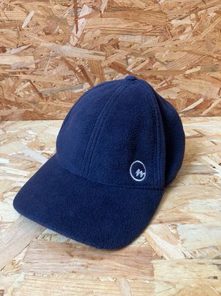 Gorra térmica azul con orejeras