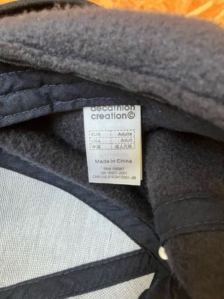 Gorra térmica azul con orejeras