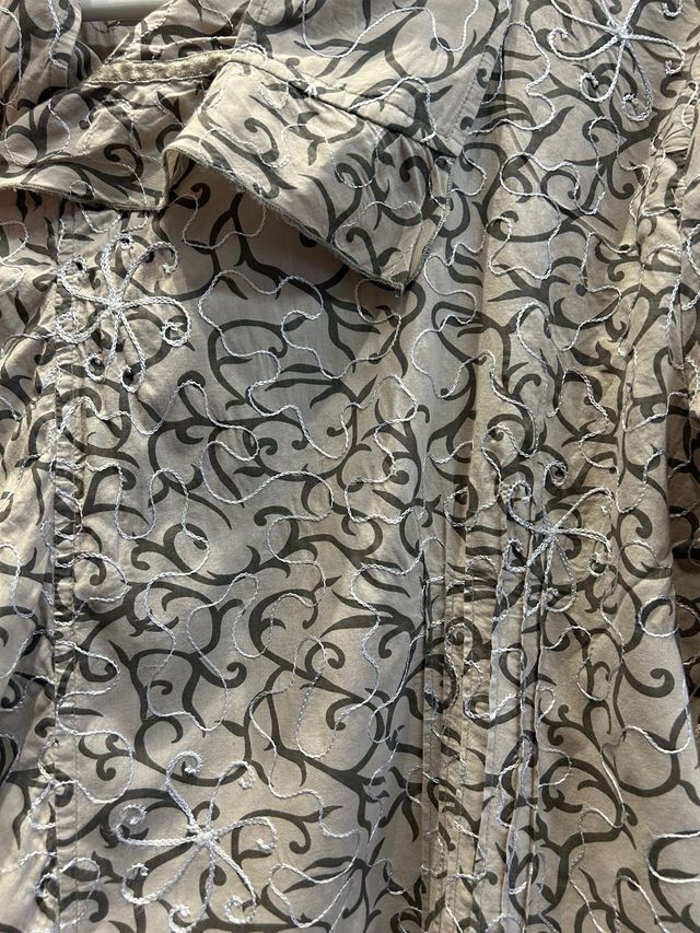 Blusa larga abierta beige