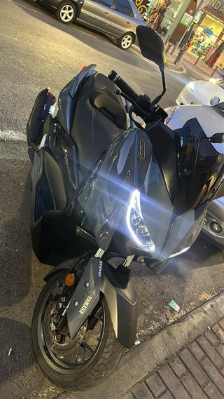 Yamaha XMax 125cc Tech Max