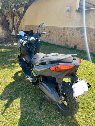 Yamaha XMax 125cc Tech Max