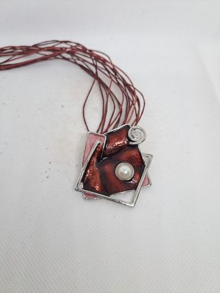 Collana vintage marrone rosa