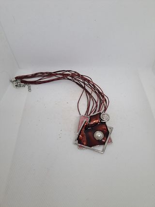 Collana vintage marrone rosa