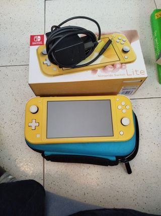 Nintendo Switch Lite Gialla