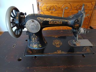 Máquina coser GRITZNER antigua