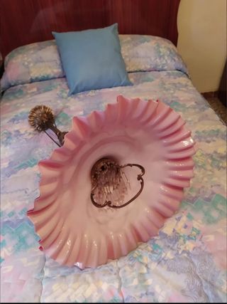 Lampara antigua metal y cristal roja