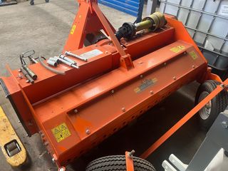 Trituradora autoalimentada DEMO SHIMATEC 180