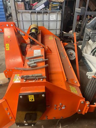 Trituradora autoalimentada DEMO SHIMATEC 180