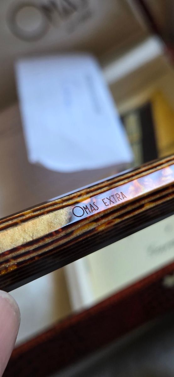 Pluma OMAS Celuloide Arco Brown