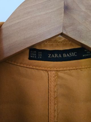Chaleco Zara Basic beige