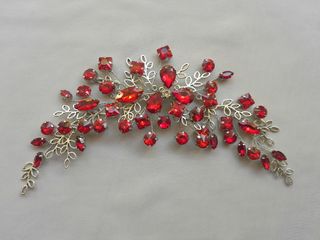 Tocado rojo-plateado boda, evento, fiesta