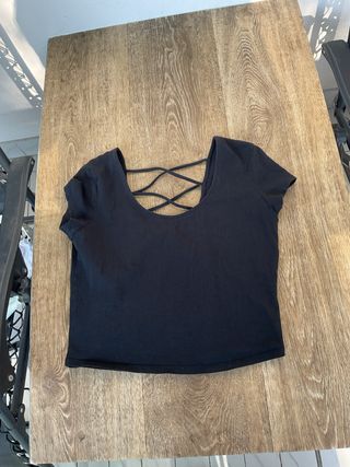 Top corto nero