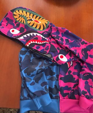 Chaqueta AAPE by *A Bathing Ape* azul y rosa