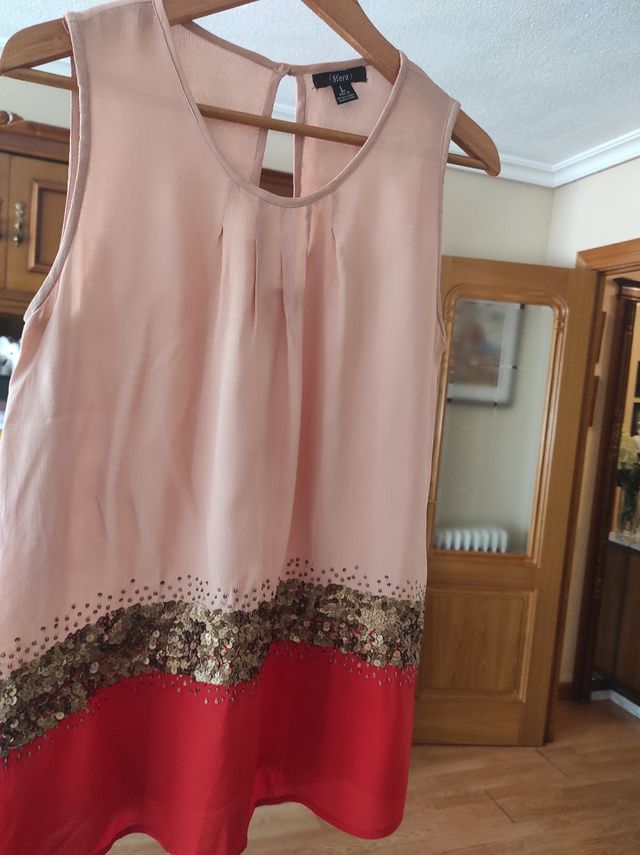 Blusa rosa y roja c/lentejuelas - Talla L