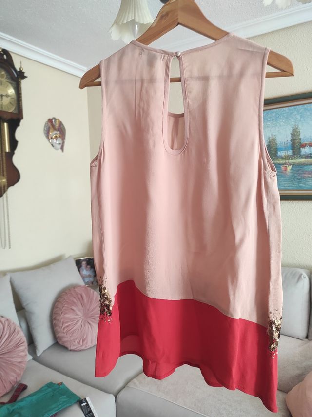 Blusa rosa y roja c/lentejuelas - Talla L