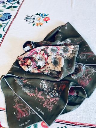 Foulard in seta Oleg Cassini vintage