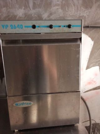 Lavavajillas profesional WinfriCo VP 2640