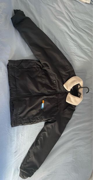 Chaqueta negra LeBron James - Talla M