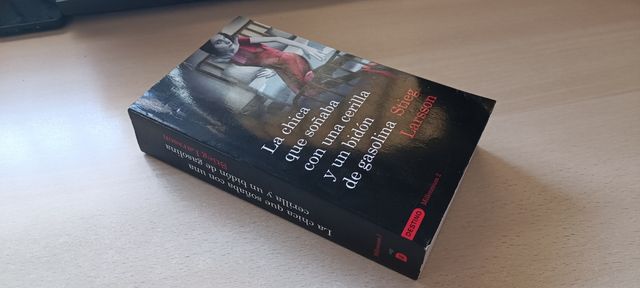 La chica que soñaba con una cerilla y...