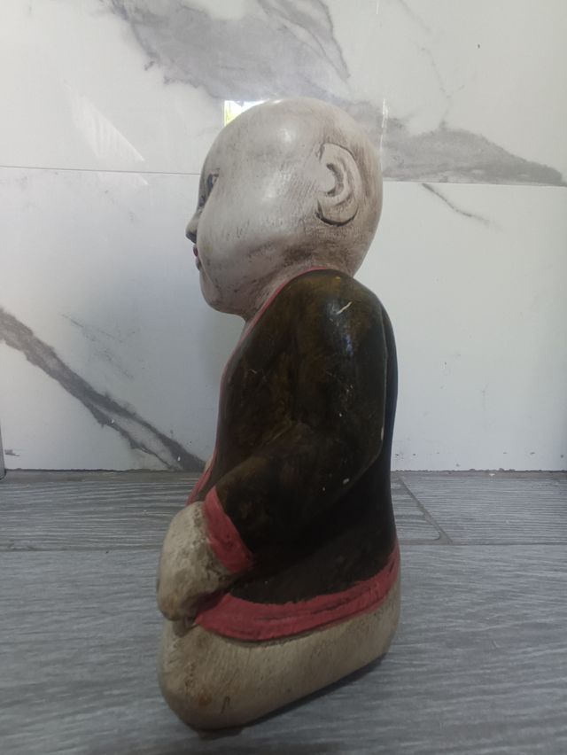 Escultura Buda madera 