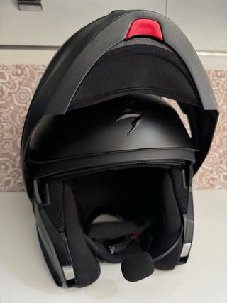 Casco Scorpion Exo 930 con Intercomunicador 